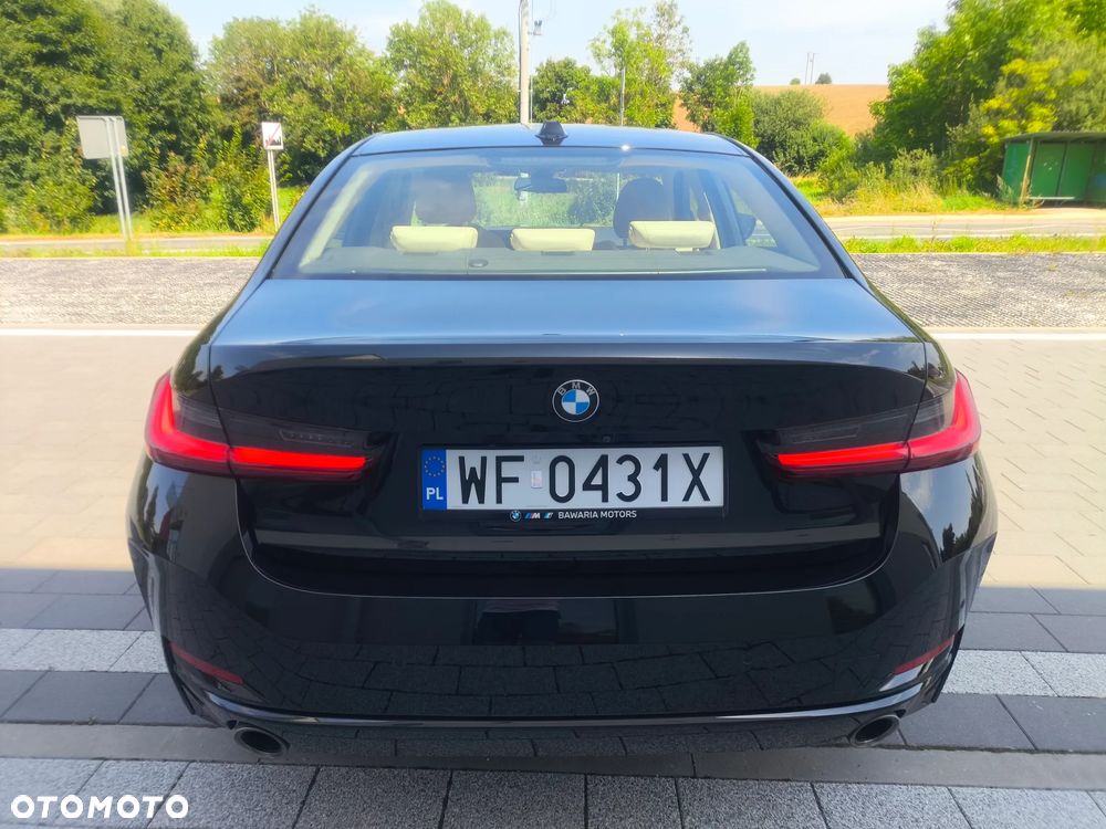 BMW Seria 3 320i - 8