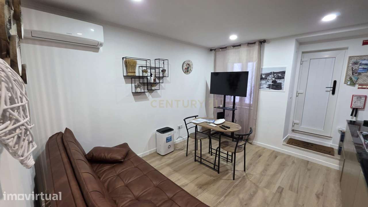 Prédio Renovado a 2 minutos da Avenida Luisa Tody T1 + T0 todo equipad - Grande imagem: 2/27