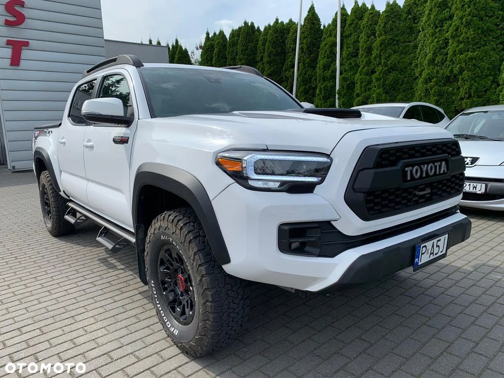 Toyota Tacoma - 3