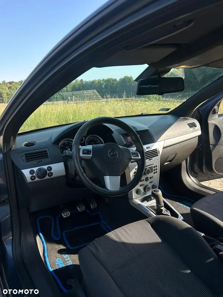 Opel Astra III GTC 1.7 CDTI Sport - 5