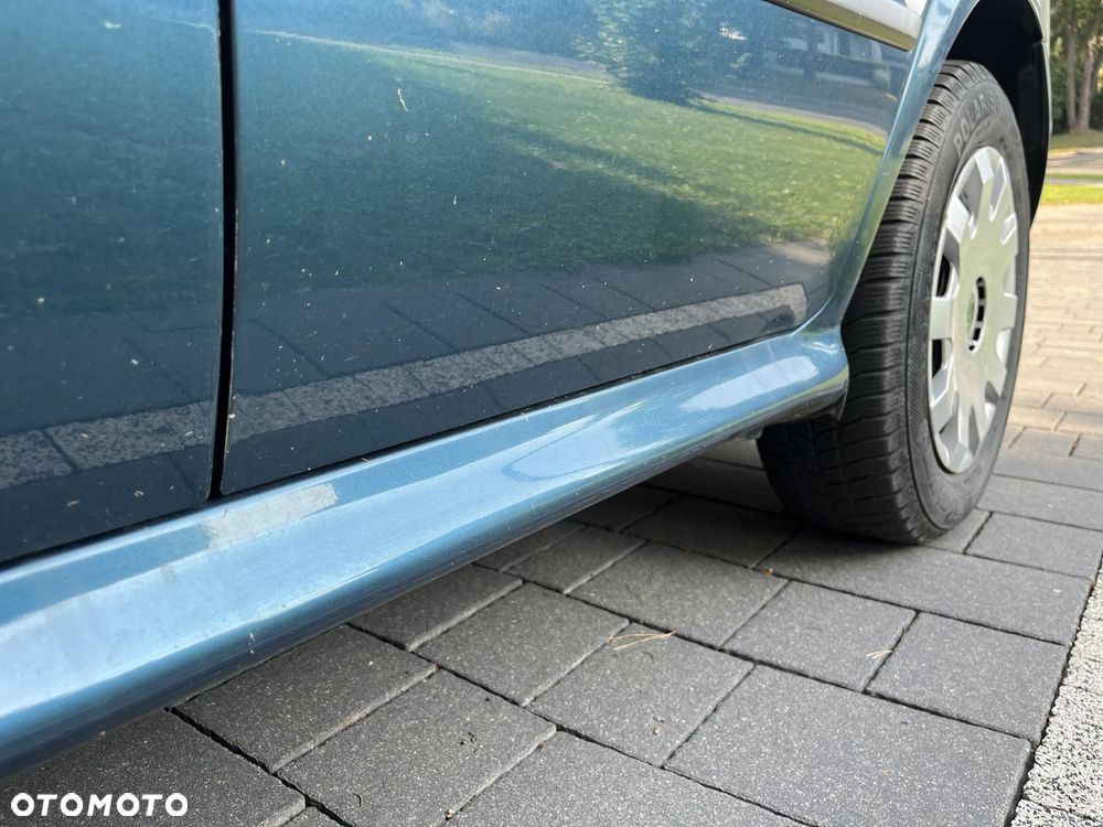 Skoda Octavia 1.6 Ambiente - 8