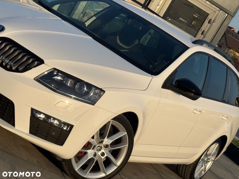 Skoda Octavia 2.0 TDI RS DSG - 5