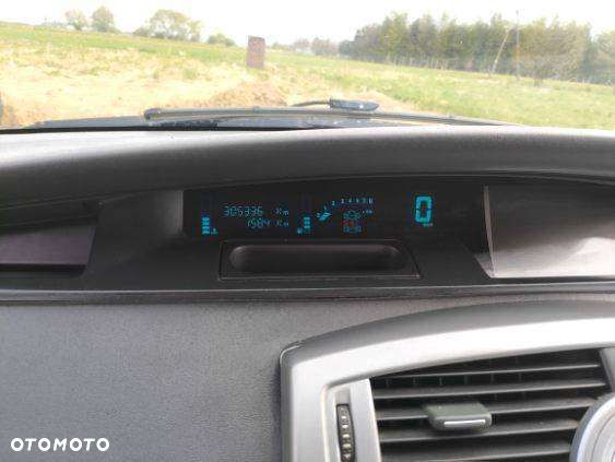 Renault Scenic 1.6 16V Confort Expression - 6