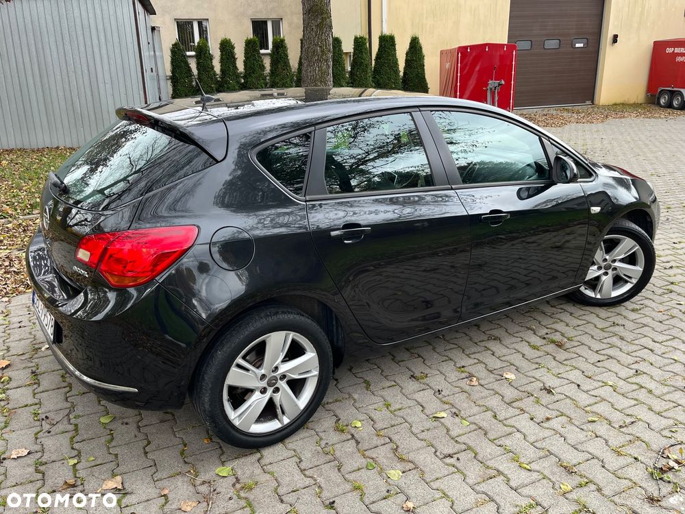 Opel Astra 1.4 Turbo Design Edition - 12