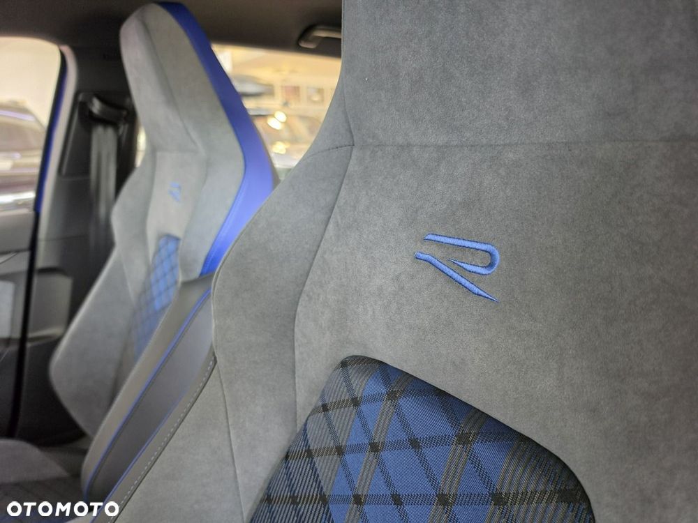 Volkswagen Golf Variant - 13