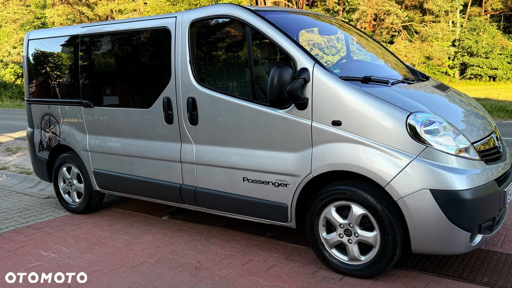 Opel Vivaro - 1