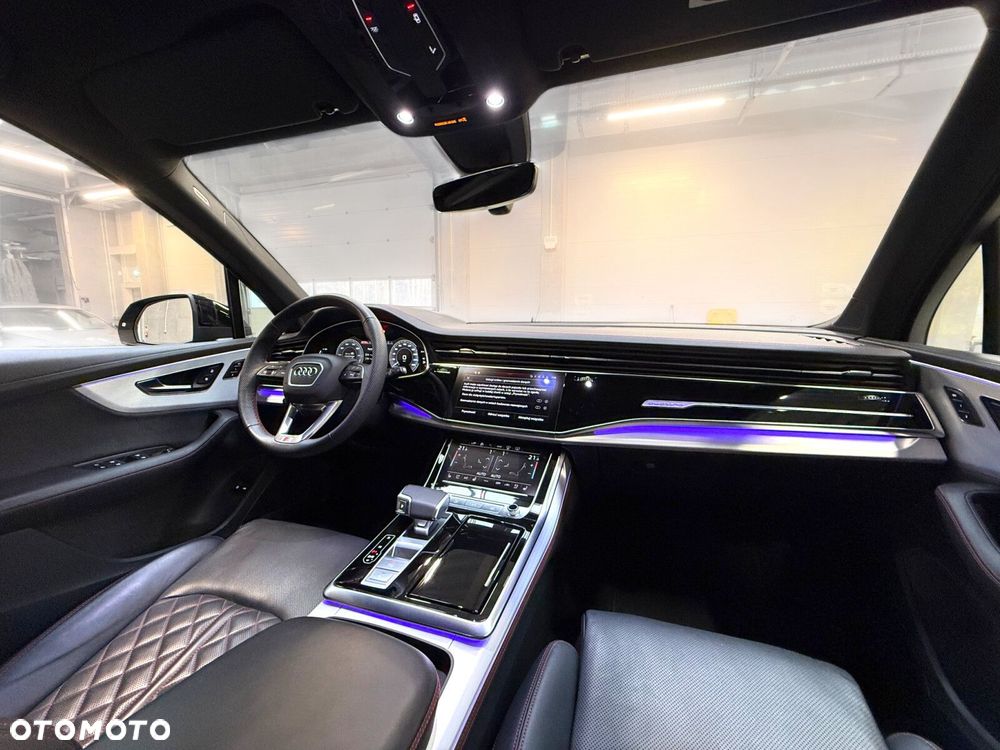 Audi Q7 - 30