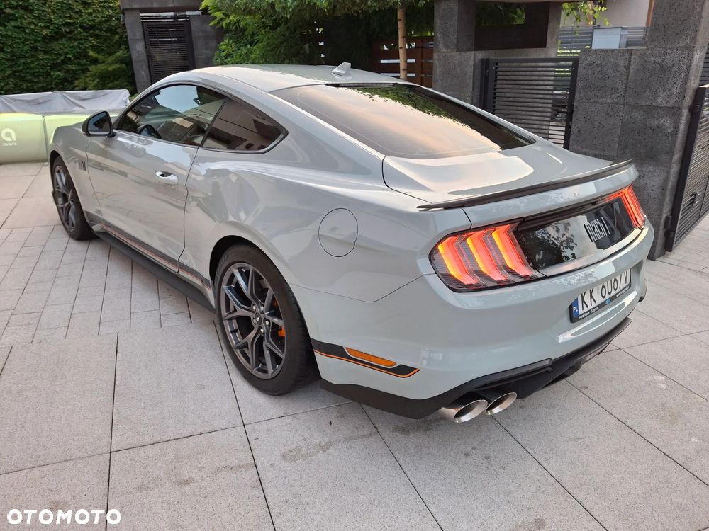 Ford Mustang - 8