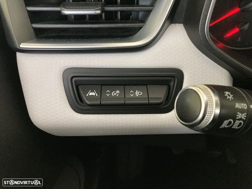 Renault Clio 1.0 TCe Limited - 19