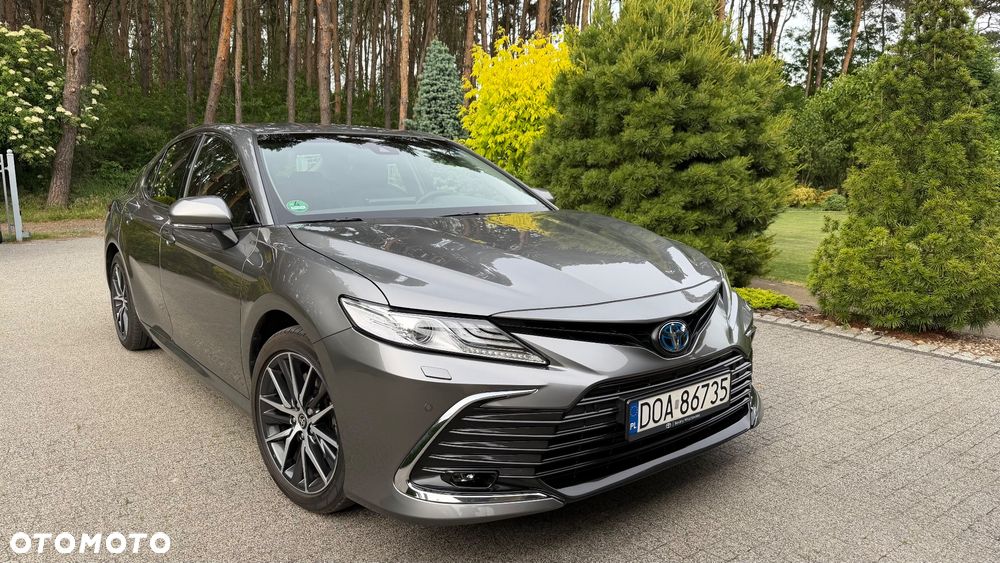 Toyota Camry 2.5 Hybrid Executive CVT - 2