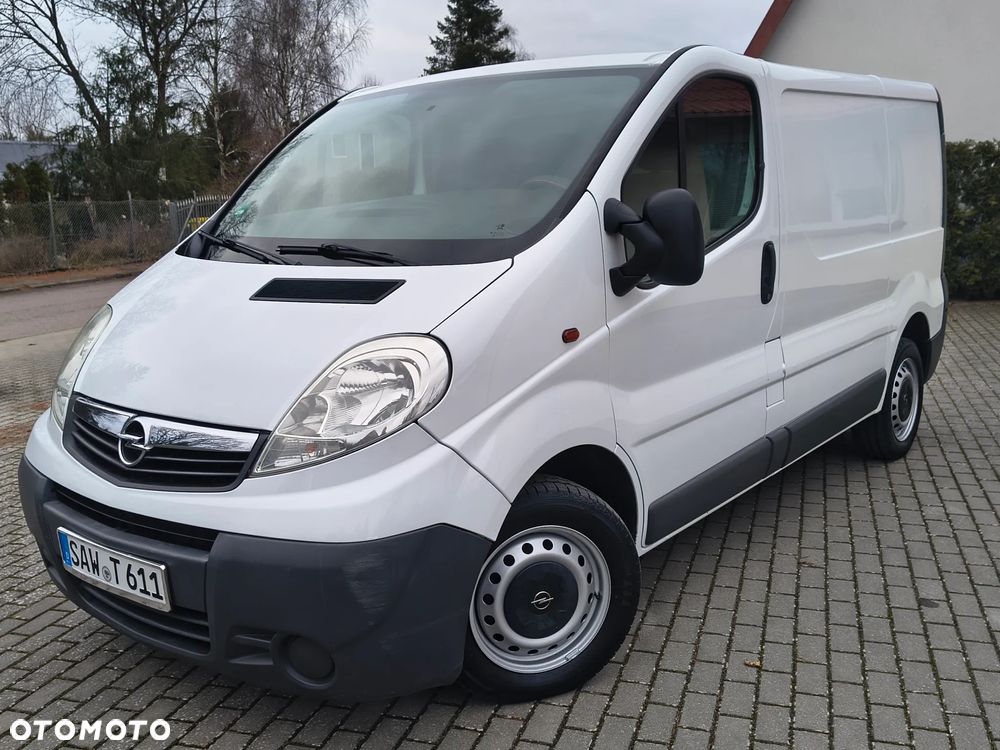 Opel Vivaro - 1