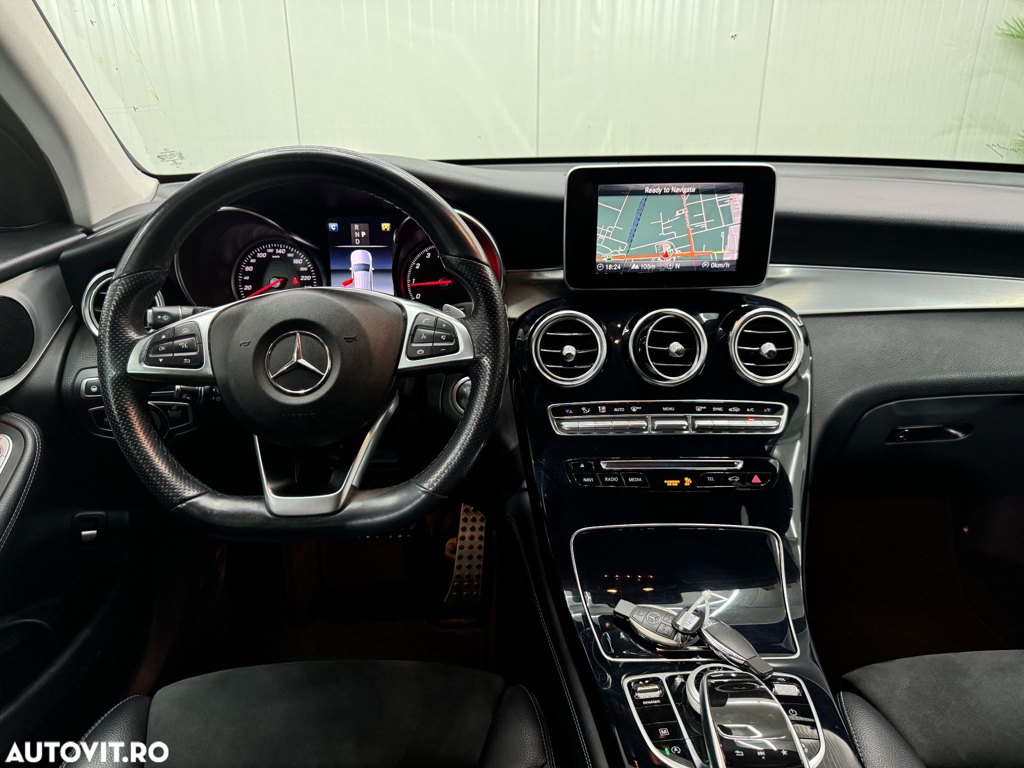 Mercedes-Benz GLC 250 4MATIC - 26