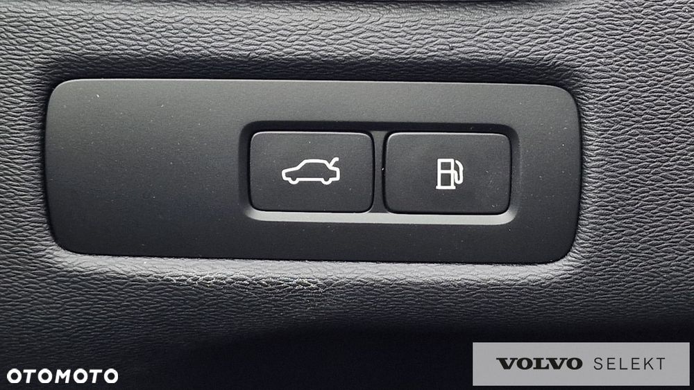 Volvo XC 60 - 30
