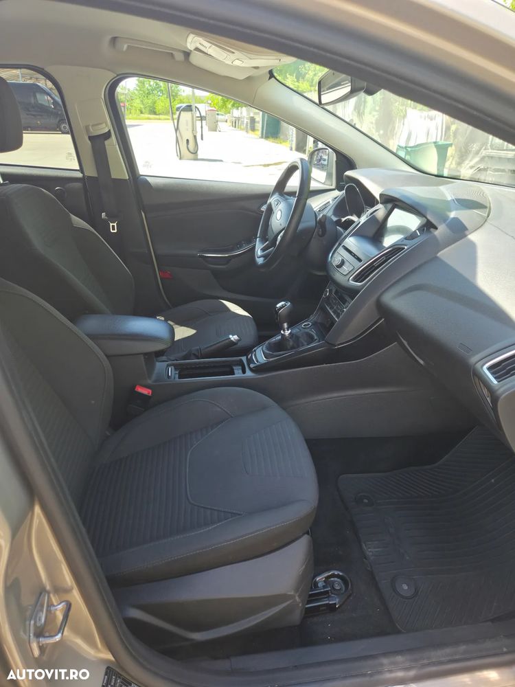 Ford Focus 1.0 EcoBoost Titanium - 13
