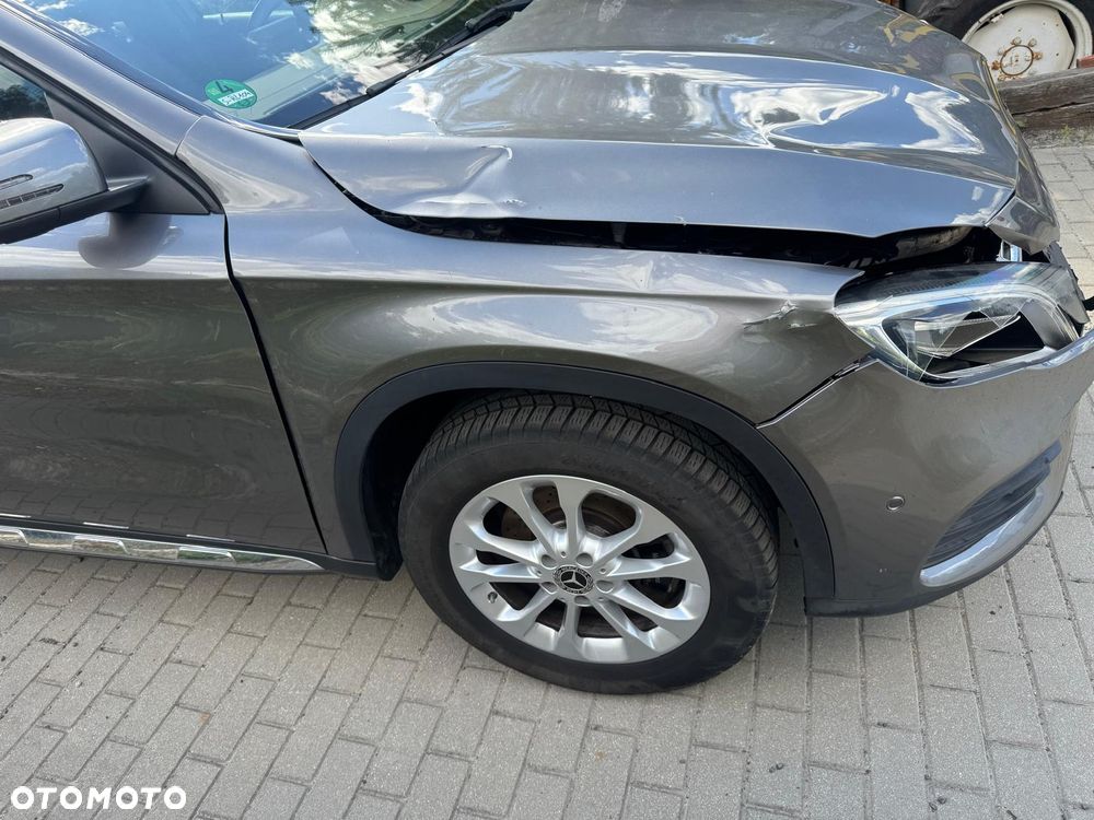 Mercedes-Benz GLA 250 4-Matic AMG Line - 7