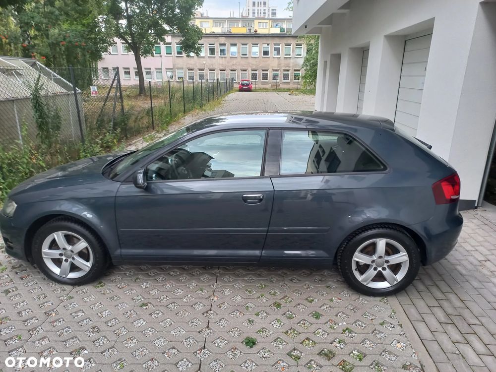 Audi A3 3-drzwiowe 1.6 Ambition - 3