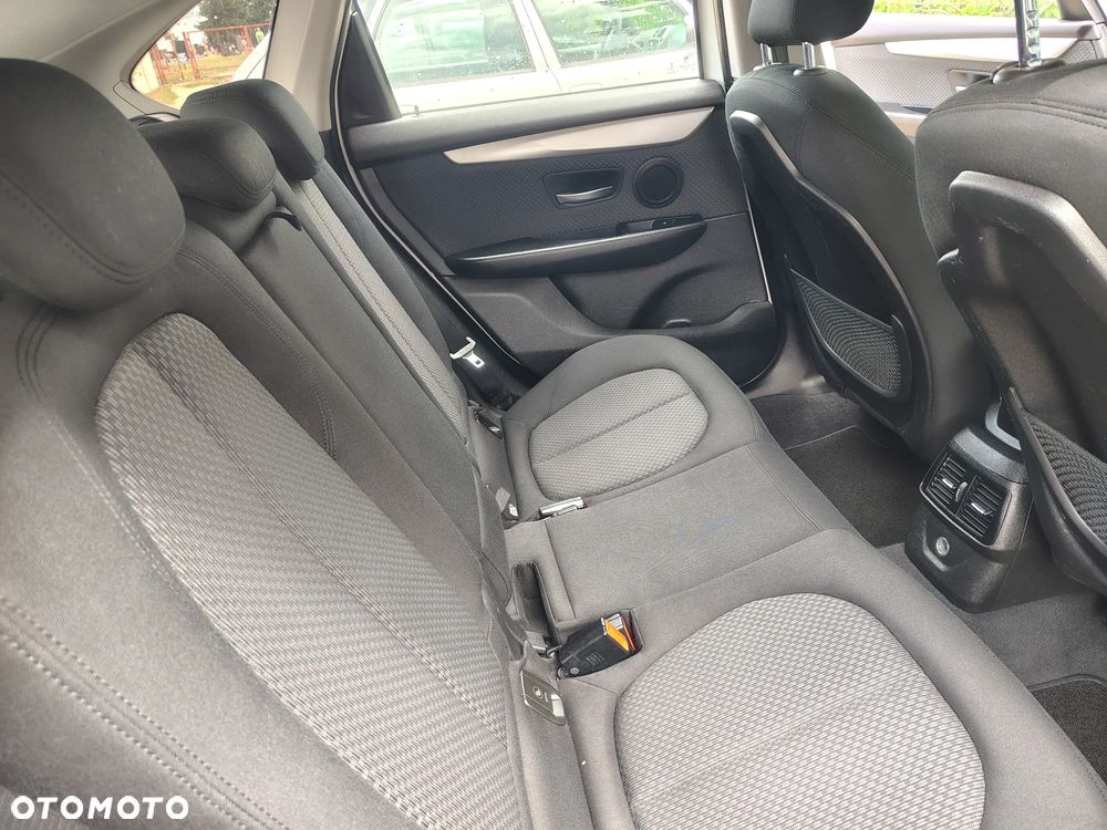BMW Seria 2 218i - 16