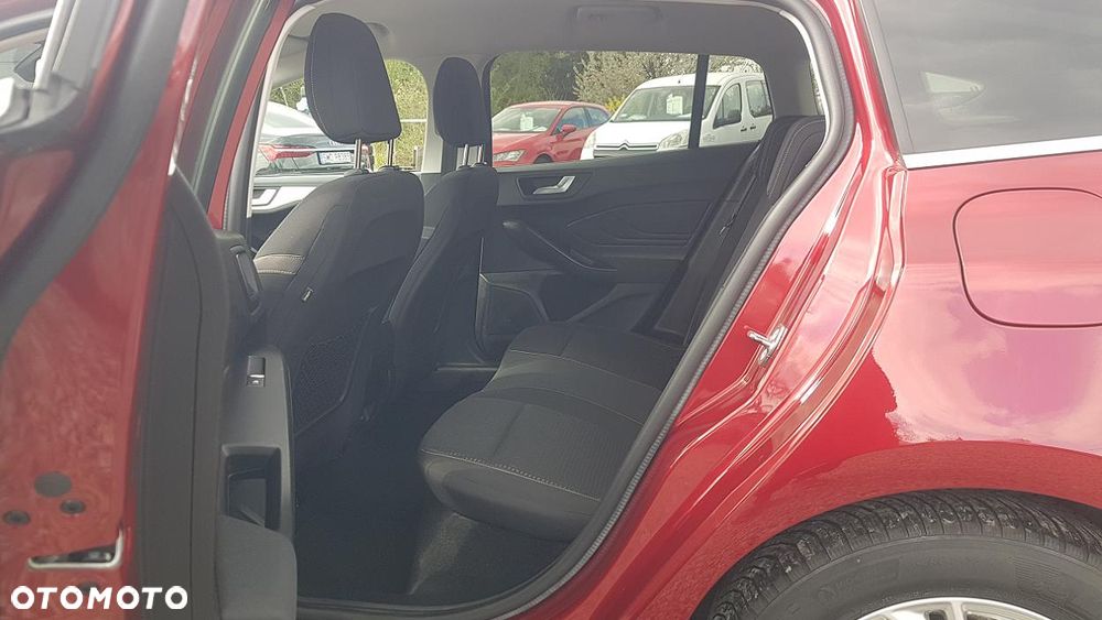 Ford Focus 1.0 EcoBoost Titanium Business - 23