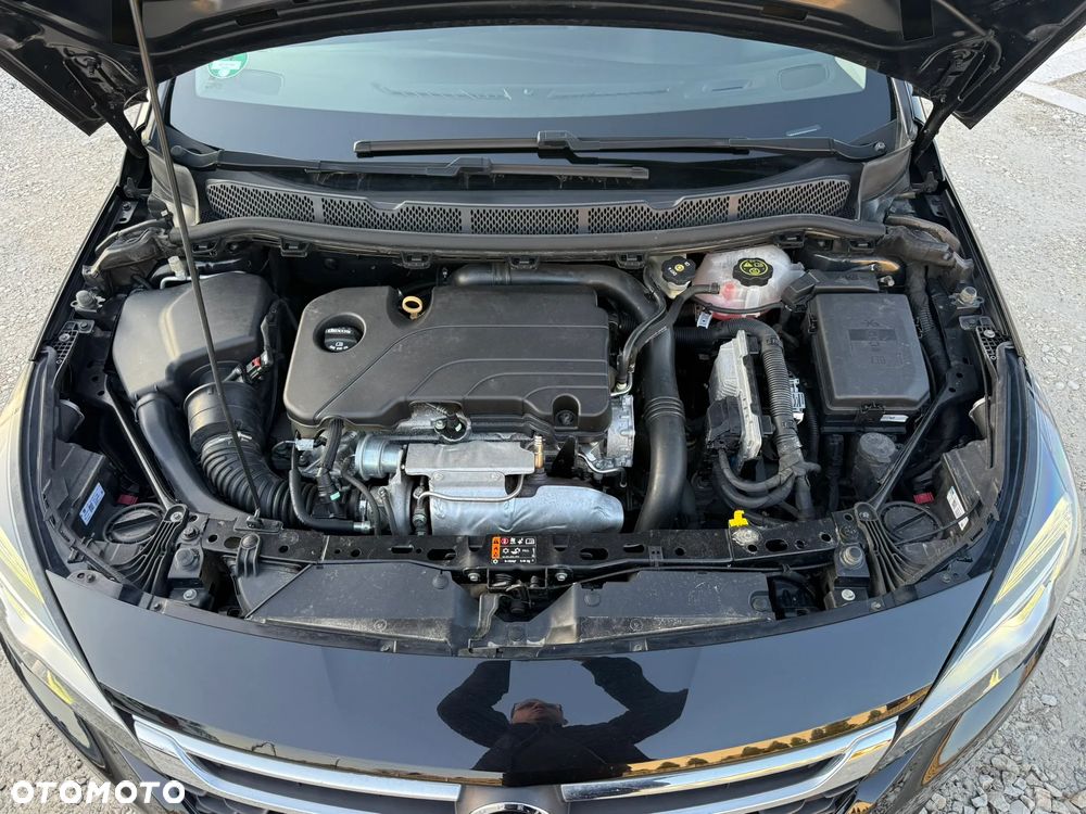 Opel Astra 1.4 Turbo Start/Stop Innovation - 17