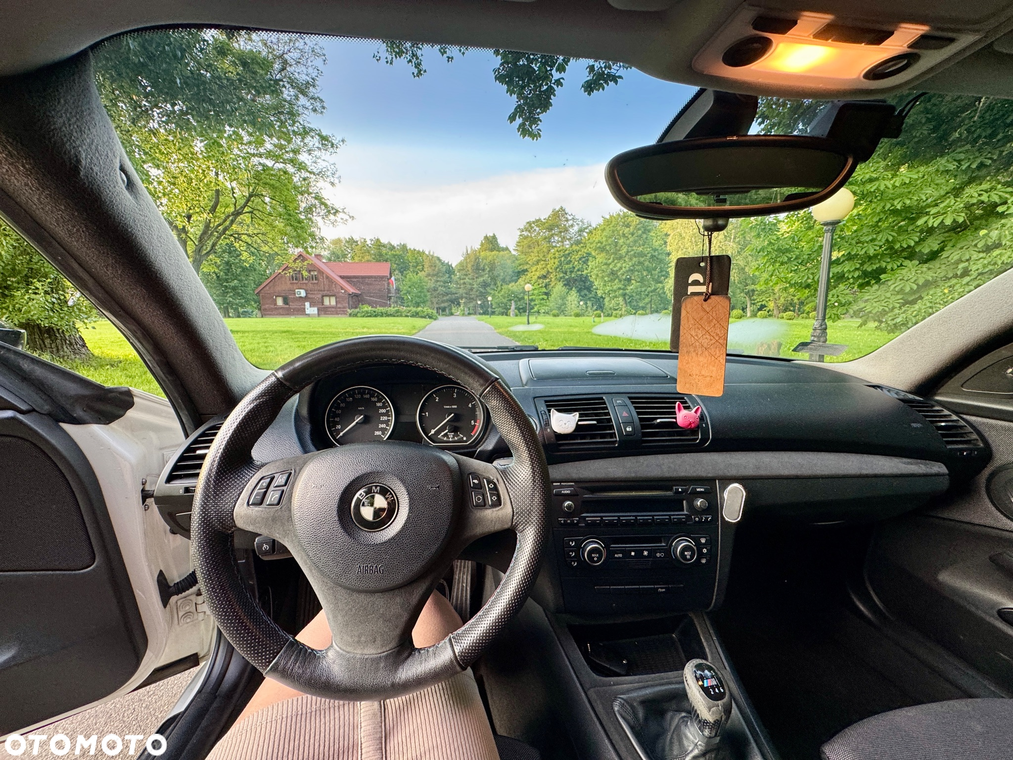 BMW Seria 1 120d - 8