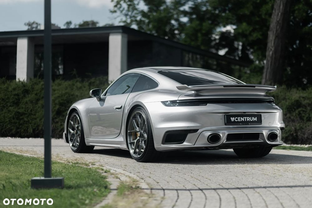 Porsche 911 Turbo S - 15