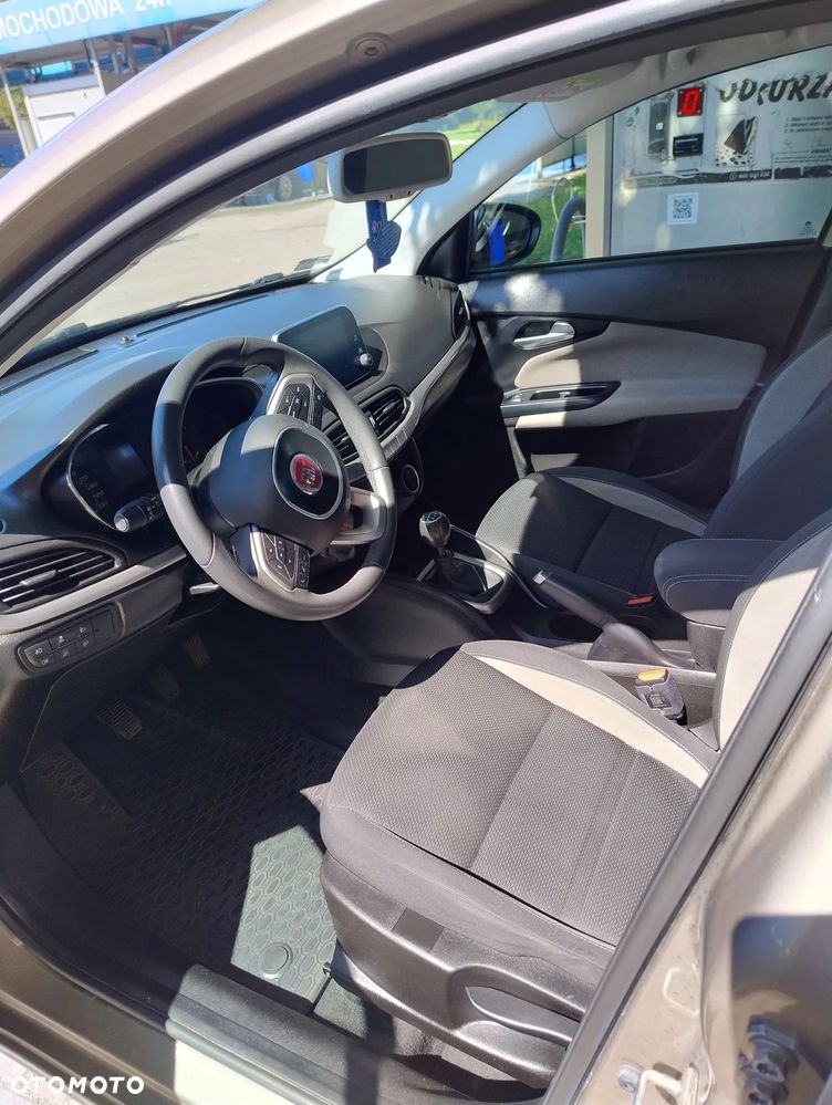 Fiat Tipo 1.4 16v Lounge EU6d - 13