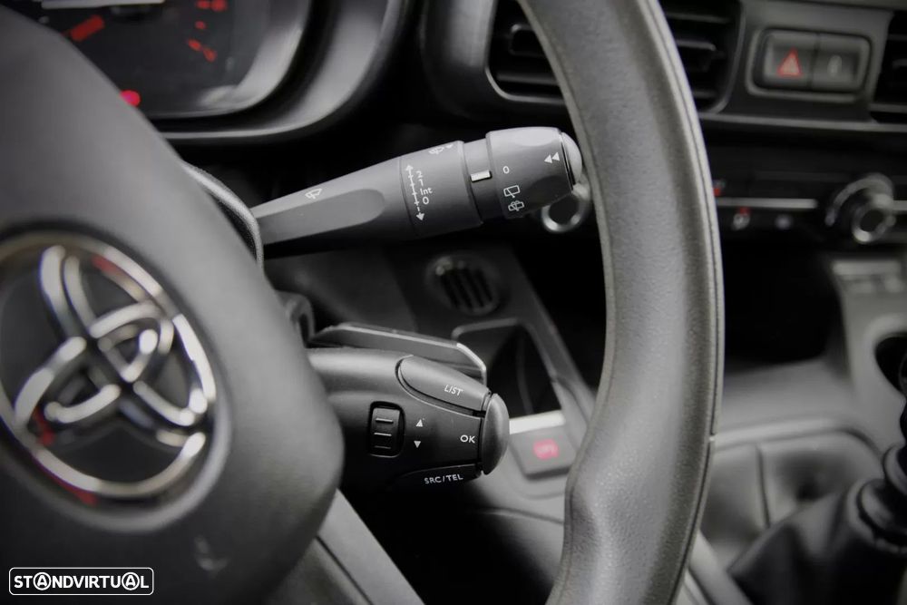 Toyota proace city 1.5d l1 comfort iva dedutÍvel - 19