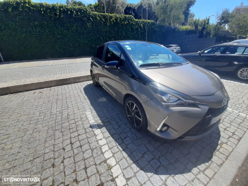 Toyota Yaris 1.5 HSD Square Collec.Grey - 1