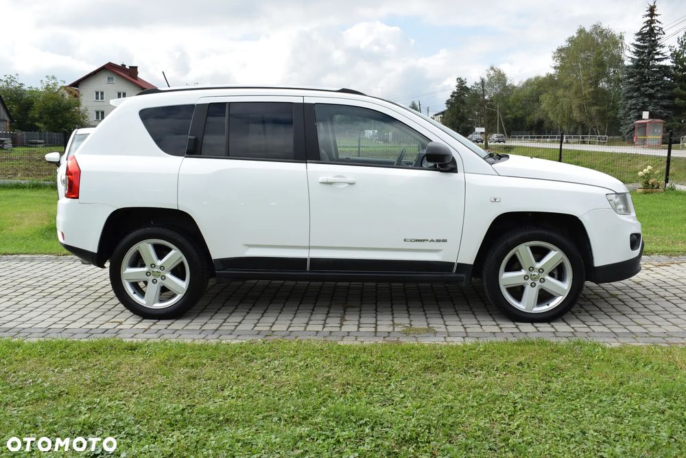 Jeep Compass 2011 photo 5