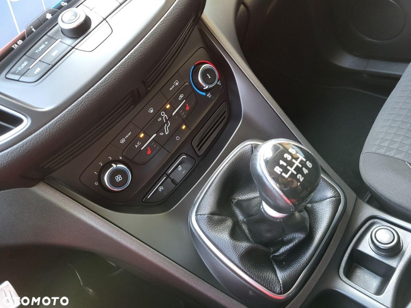 Ford C-MAX - 11