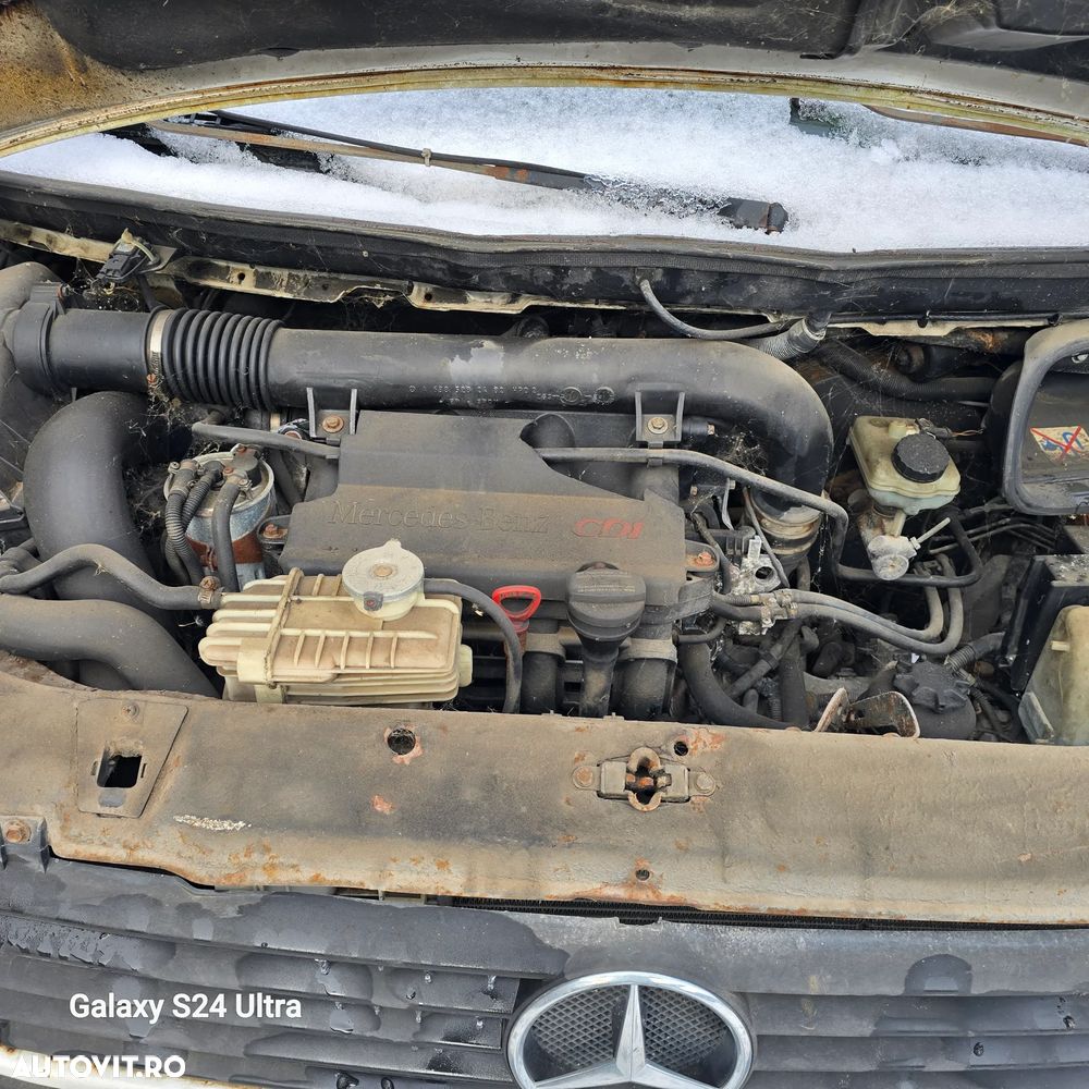 Motor Mercedes-Benz Vito 110 CDI an 2001 motor 2.2 CDI fara anexecu instalatie de frig functional - 2