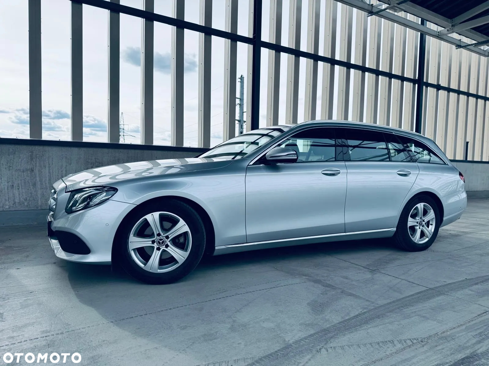 Mercedes-Benz Klasa E 220 d T 9G-TRONIC Avantgarde - 8