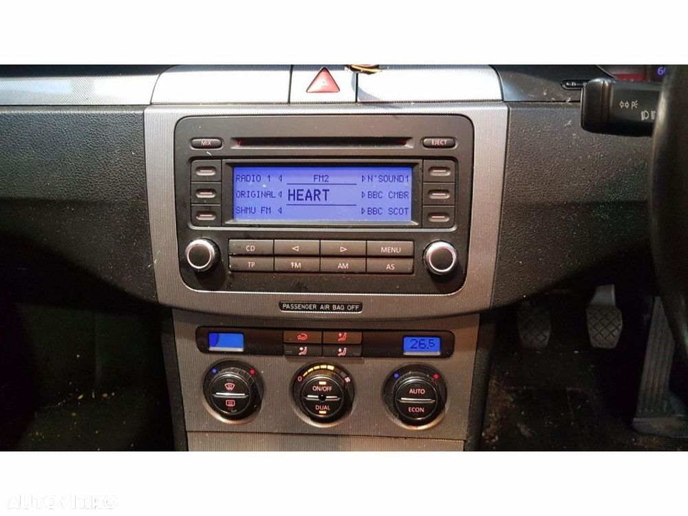 CD player Volkswagen Passat B6 2006 Break 2.0 TDi - 12