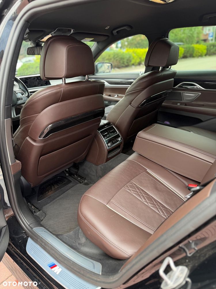 BMW Seria 7 740d xDrive - 11
