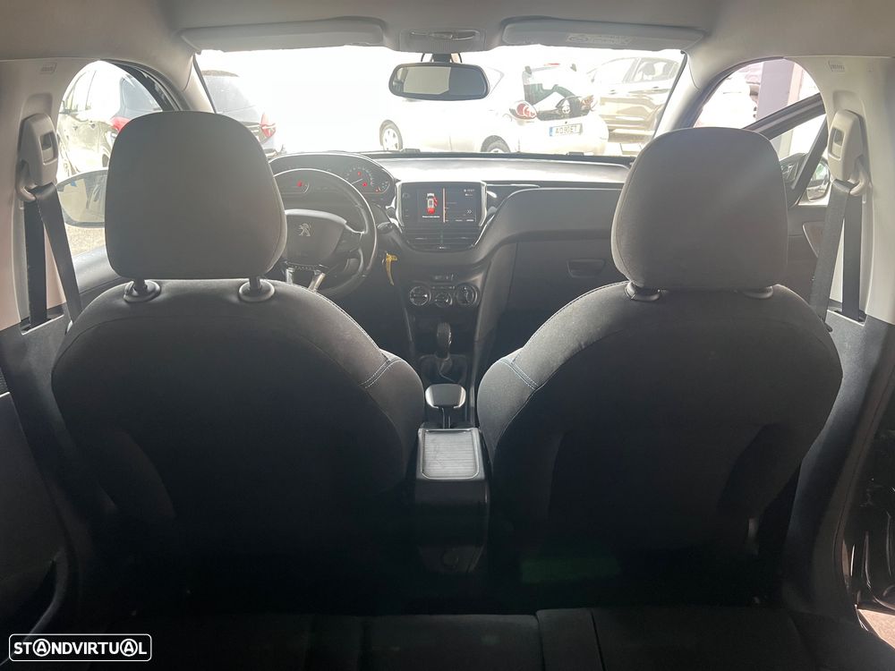 Peugeot 2008 1.2 PureTech Style - 17