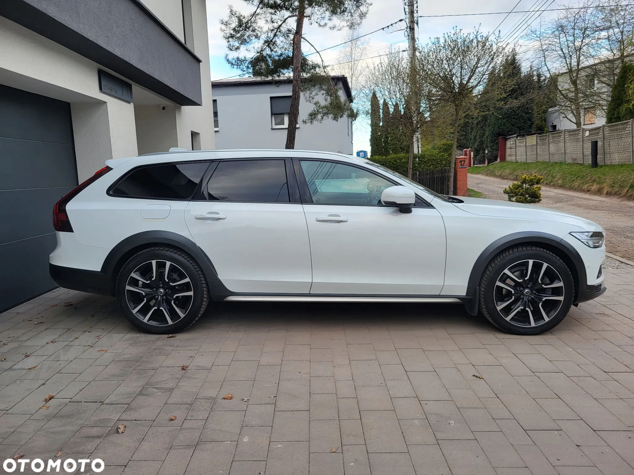 Volvo V90 D5 AWD Momentum Pro - 5