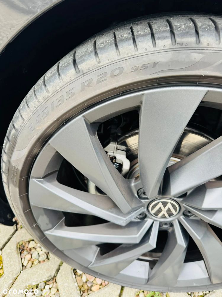 Volkswagen Arteon 2.0 TDI SCR DSG R-Line - 36