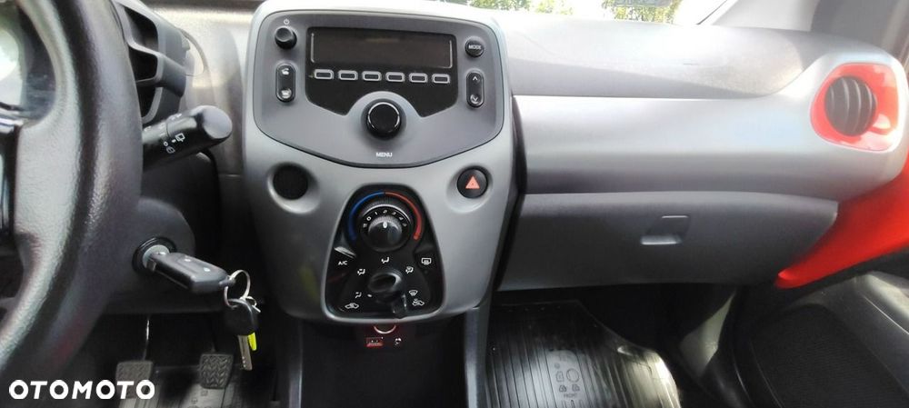 Toyota Aygo 1.0 VVT-i Color Edition - 10