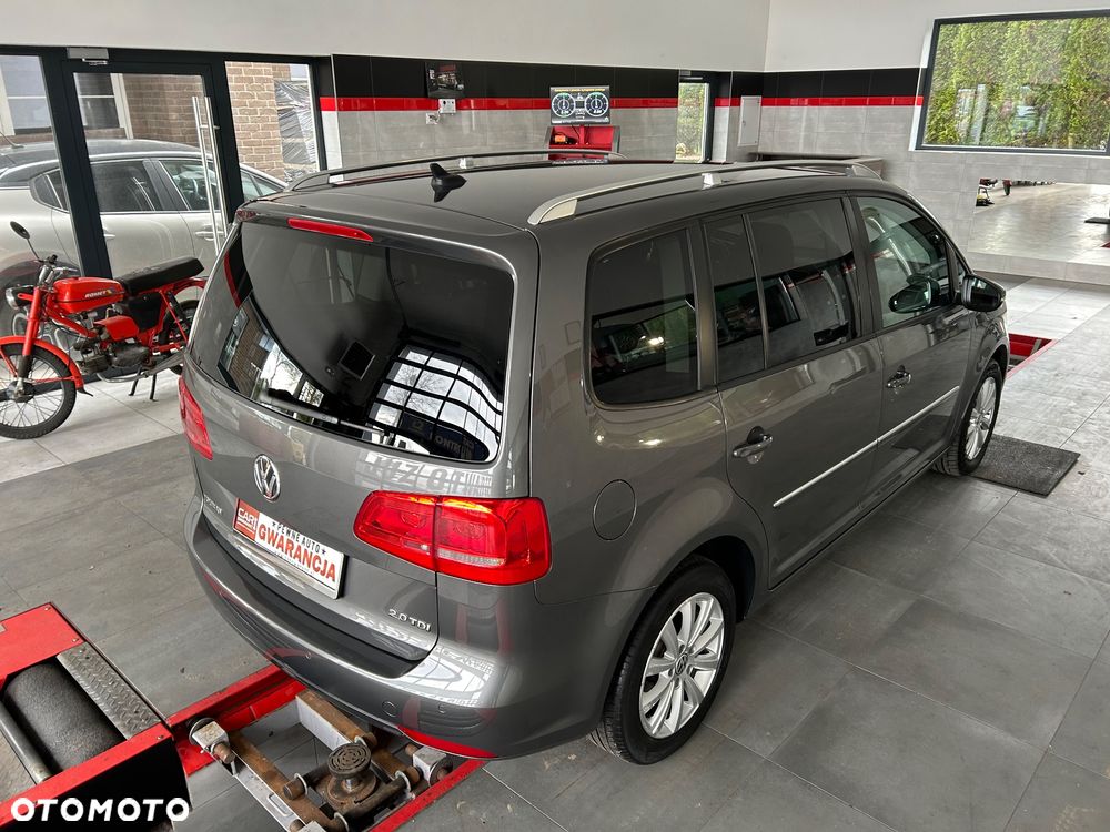 Volkswagen Touran 2.0 TDI BMT Comfortline DSG - 8
