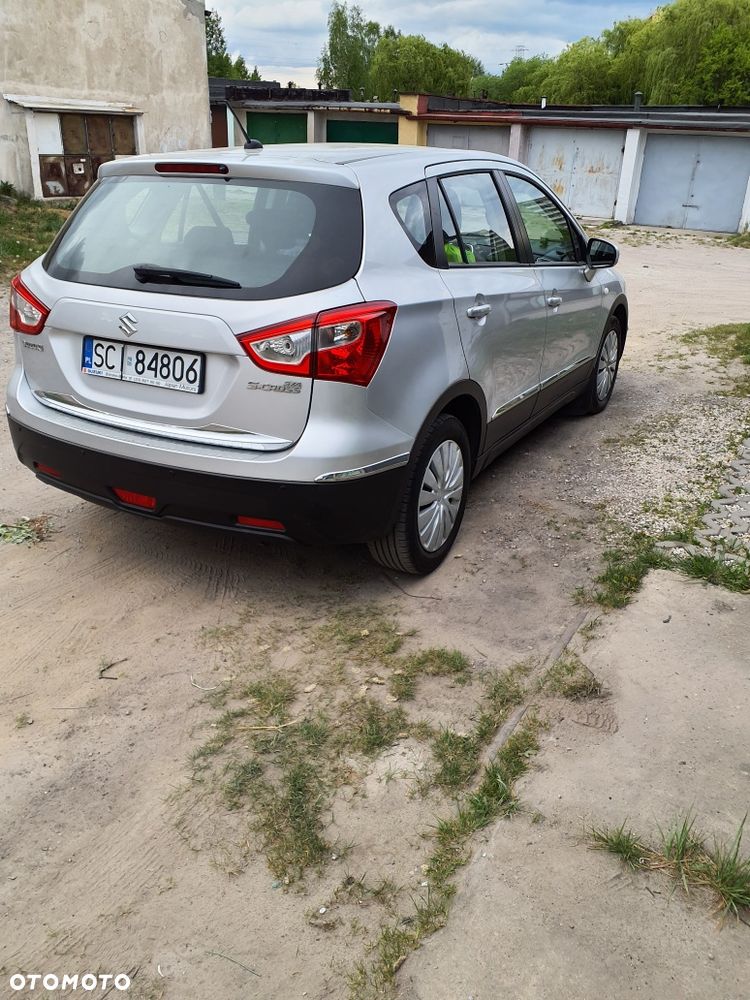Suzuki SX4 - 4