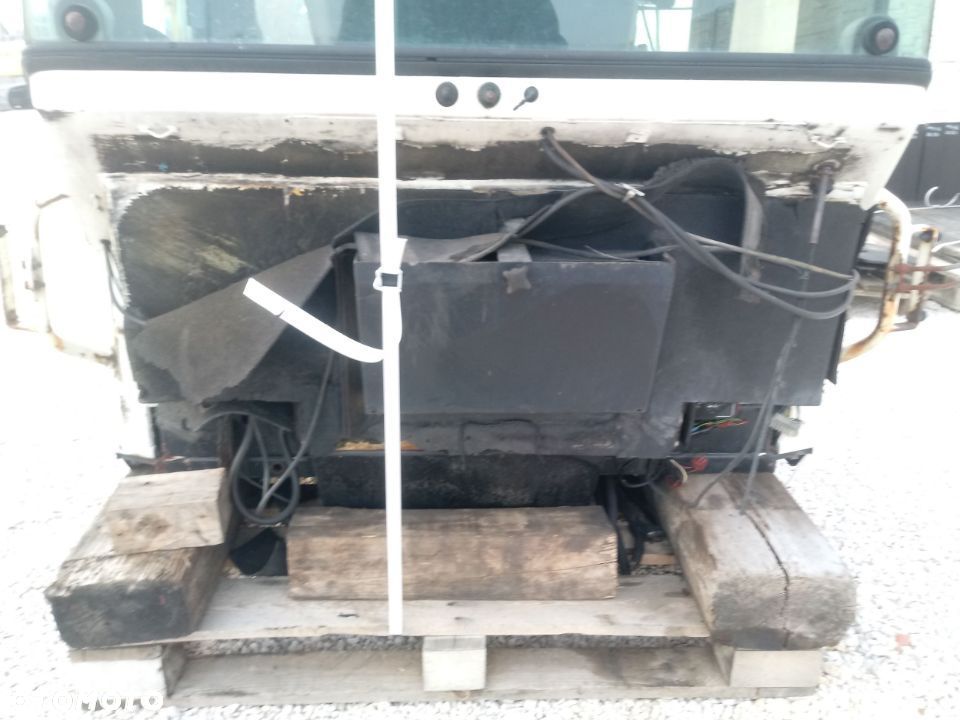 Kabina Liebherr 507, 509, 512,  522 - 6