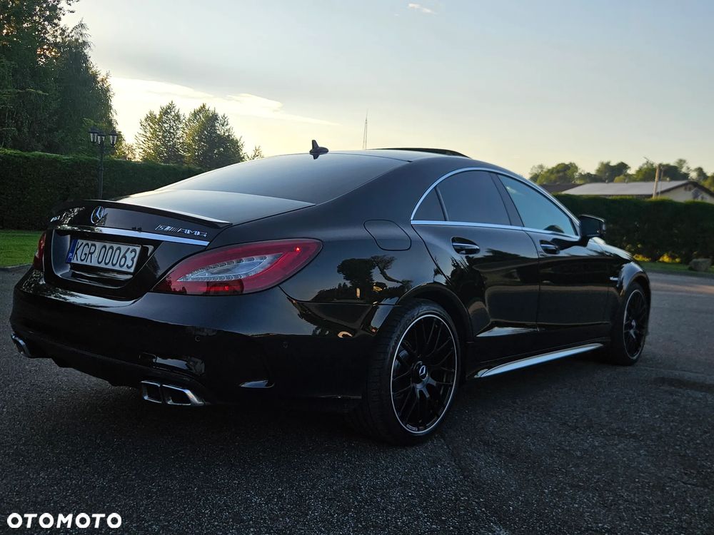 Mercedes-Benz CLS - 23