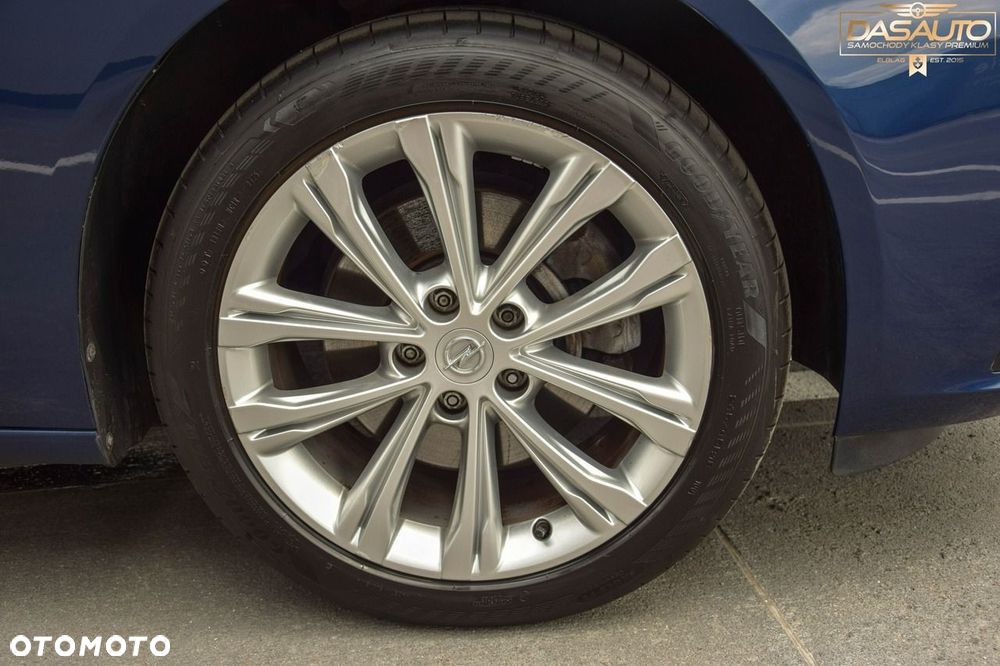 Opel Insignia - 35