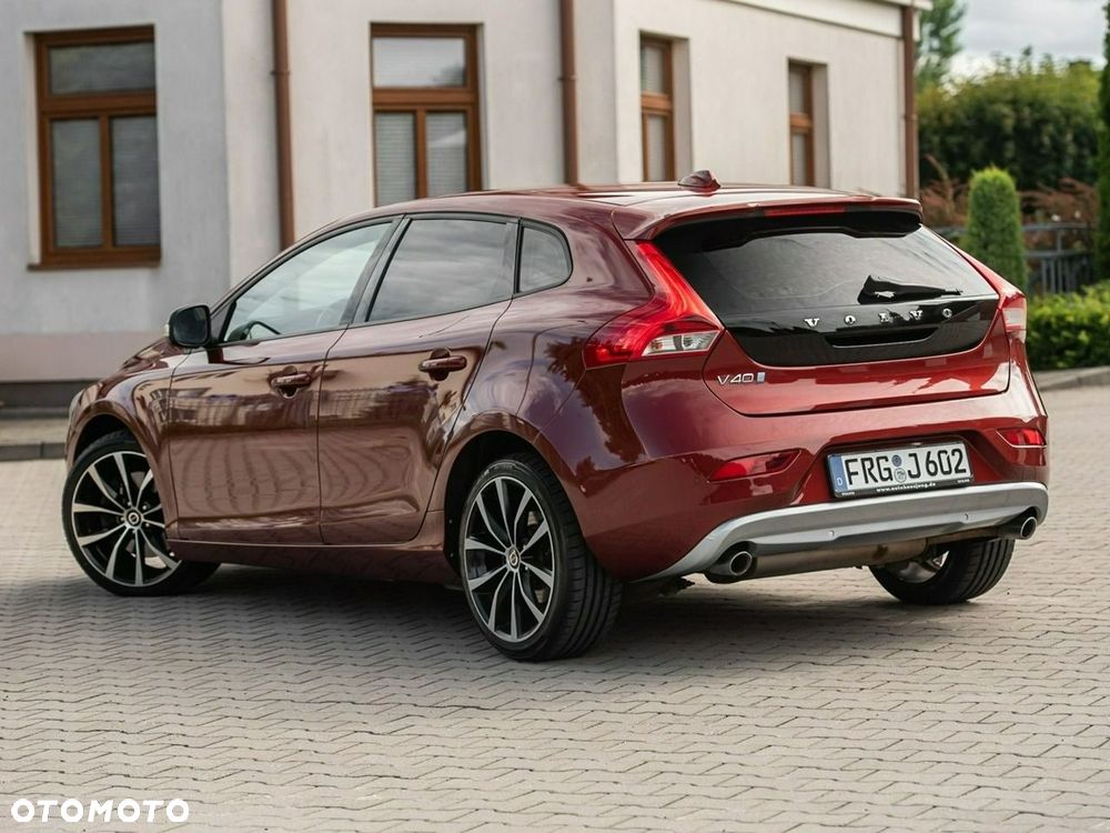 Volvo V40 D4 Kinetic - 14