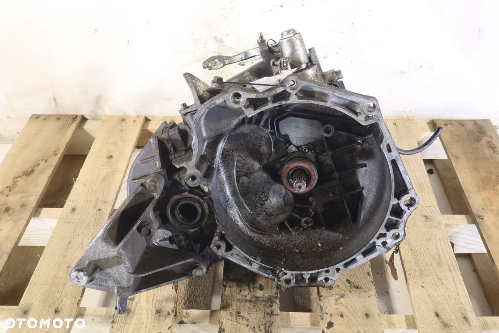 SKRZYNIA BIEGÓW 6 BIEGOWA OPEL ASTRA J 1.7CDTI 55194293 - 1