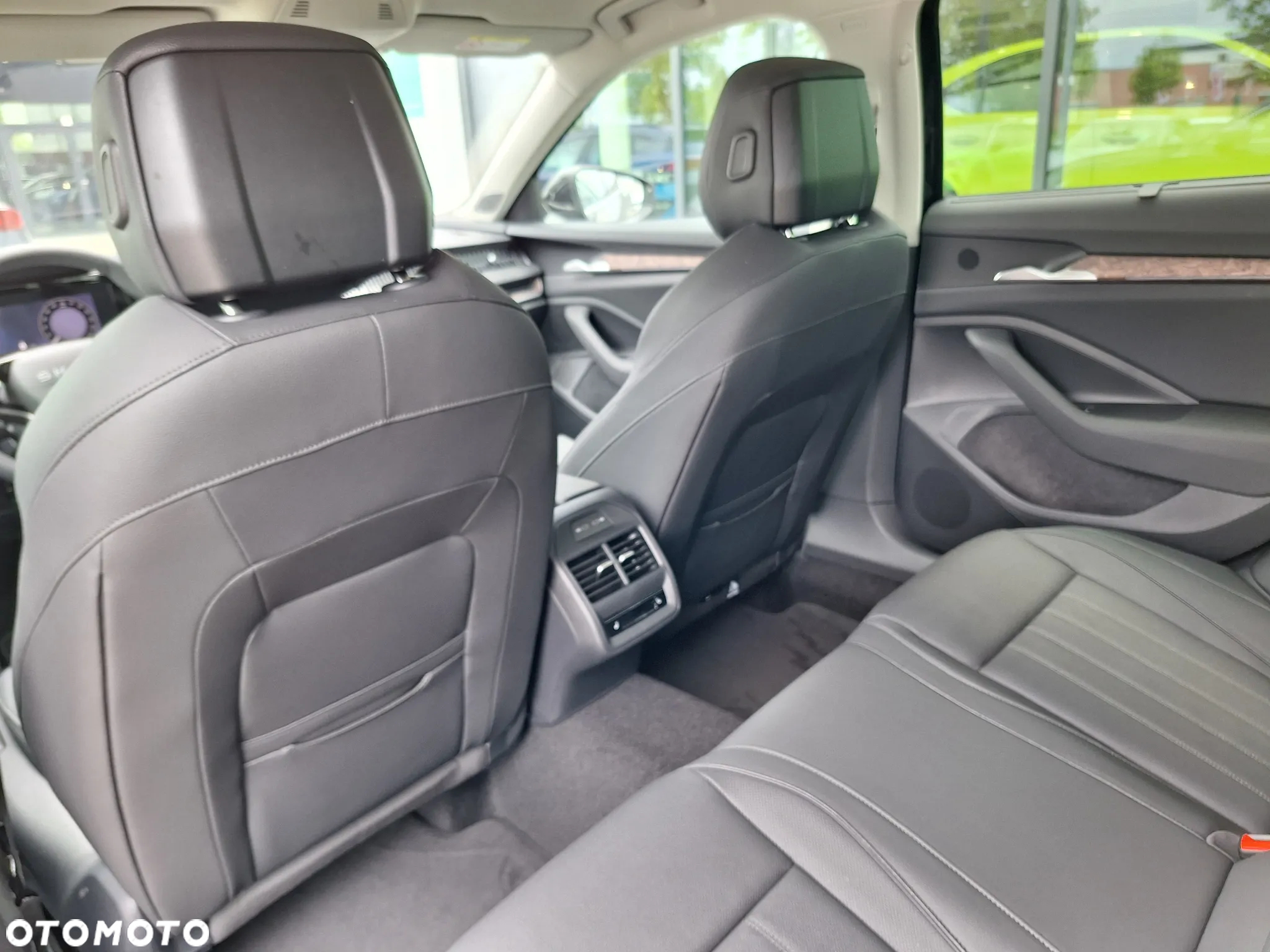 Skoda Superb 2.0 TSI 4x4 L&K DSG - 10