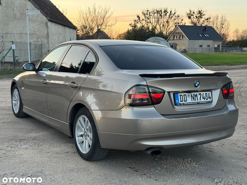 BMW Seria 3 320i Edition Exclusive - 6