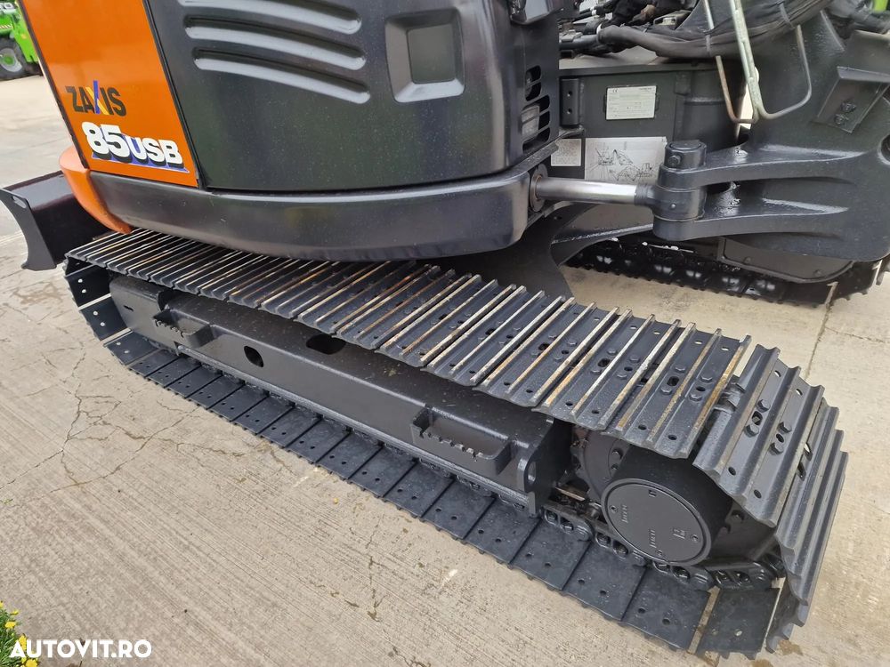 Hitachi ZX85-6, 2022, 2.582h, Masa Operationala 8,65t, CUPLA RAPIDA HIDRAULICA+3 CUPE NOI, SENILE NOI, Inst picon, camera spate, ad sapare 5m, ridica 4,5t, LAMA NIVELARE, Sistem antifurt, 58CP, Leasing 4 ani cu rata lunara 1300Eur/6500 lei,PROMOTIE 58.900eur - 10