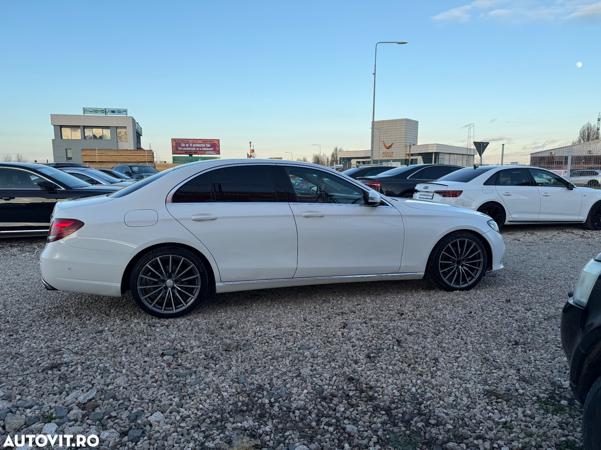 Mercedes-Benz E 220 d 9G-TRONIC AMG Line - 18