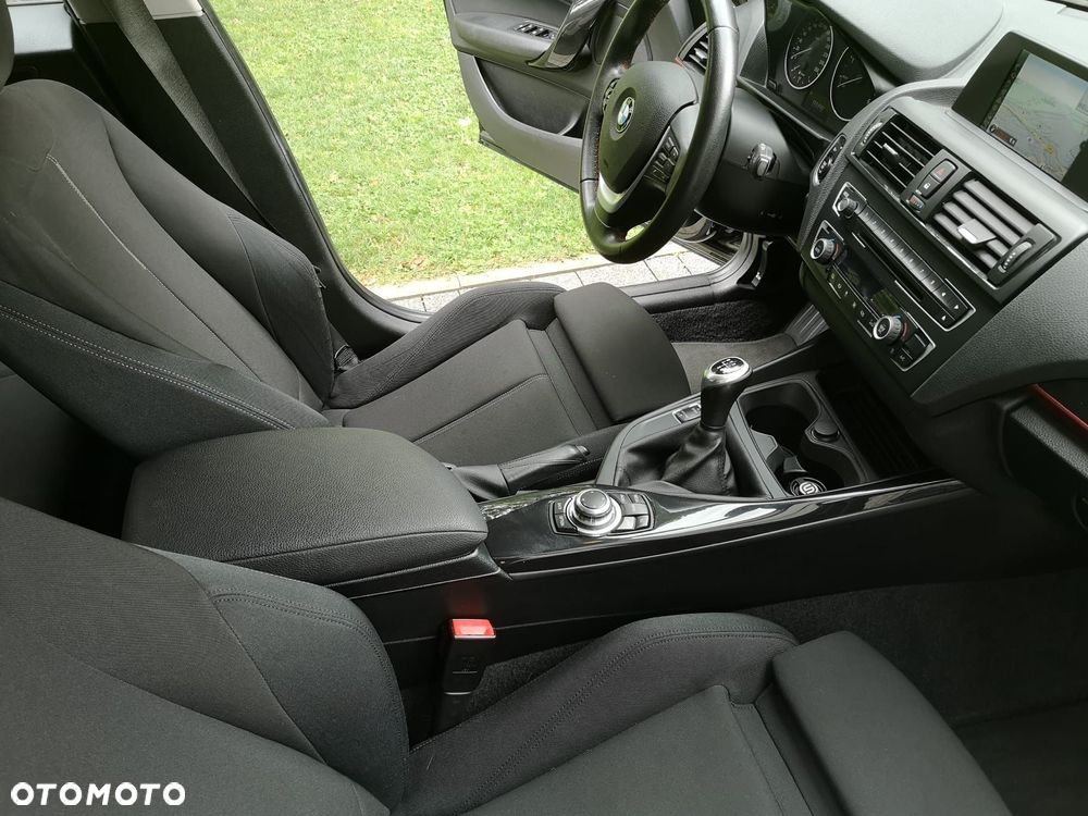 BMW Seria 1 116d EfficientDynamics Sport Line - 7